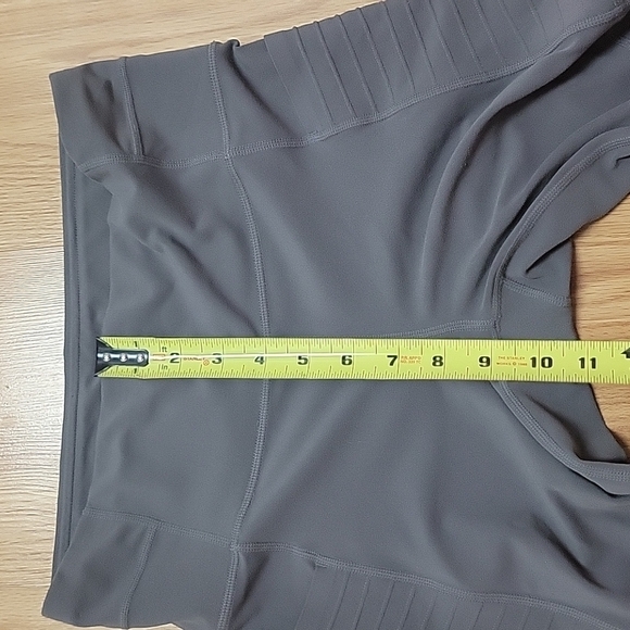 Athleta leggings size small - Picture 8 of 9